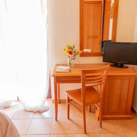 Mediterraneo Frühstückspension 3*